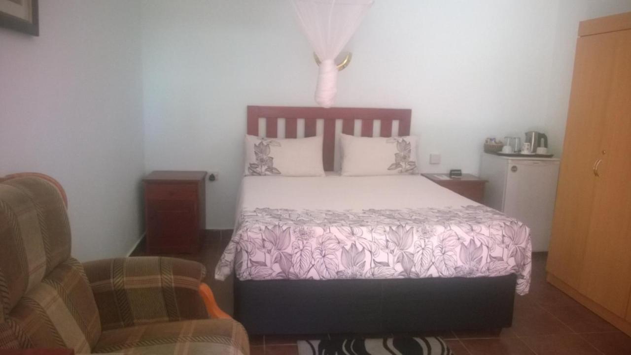 Gloria'S Bed And Breakfast Livingstone Dış mekan fotoğraf